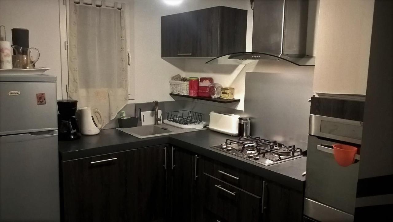 Maison Dans Beau Village Du Luberon Merindol Ngoại thất bức ảnh