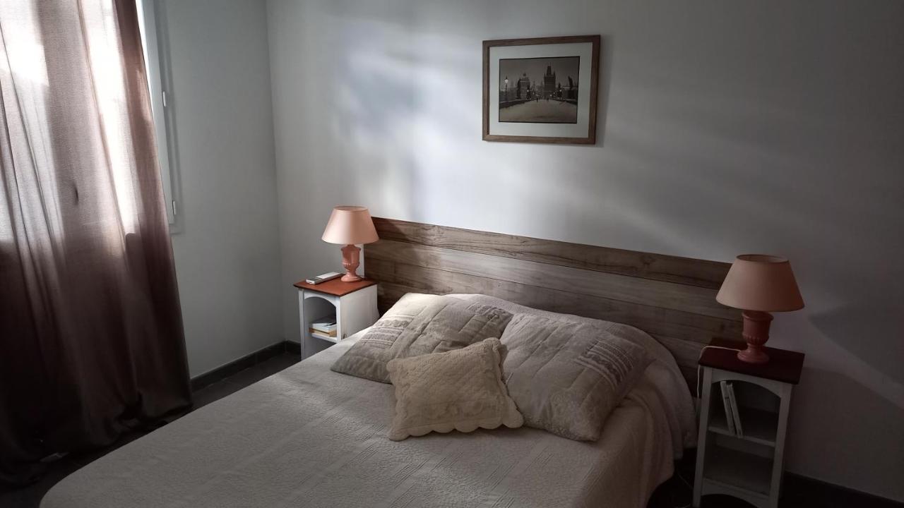 Maison Dans Beau Village Du Luberon Merindol Ngoại thất bức ảnh